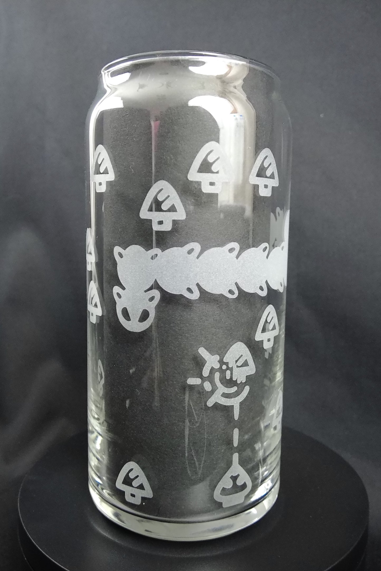 20oz Can-Style Etched Glass - Centipede