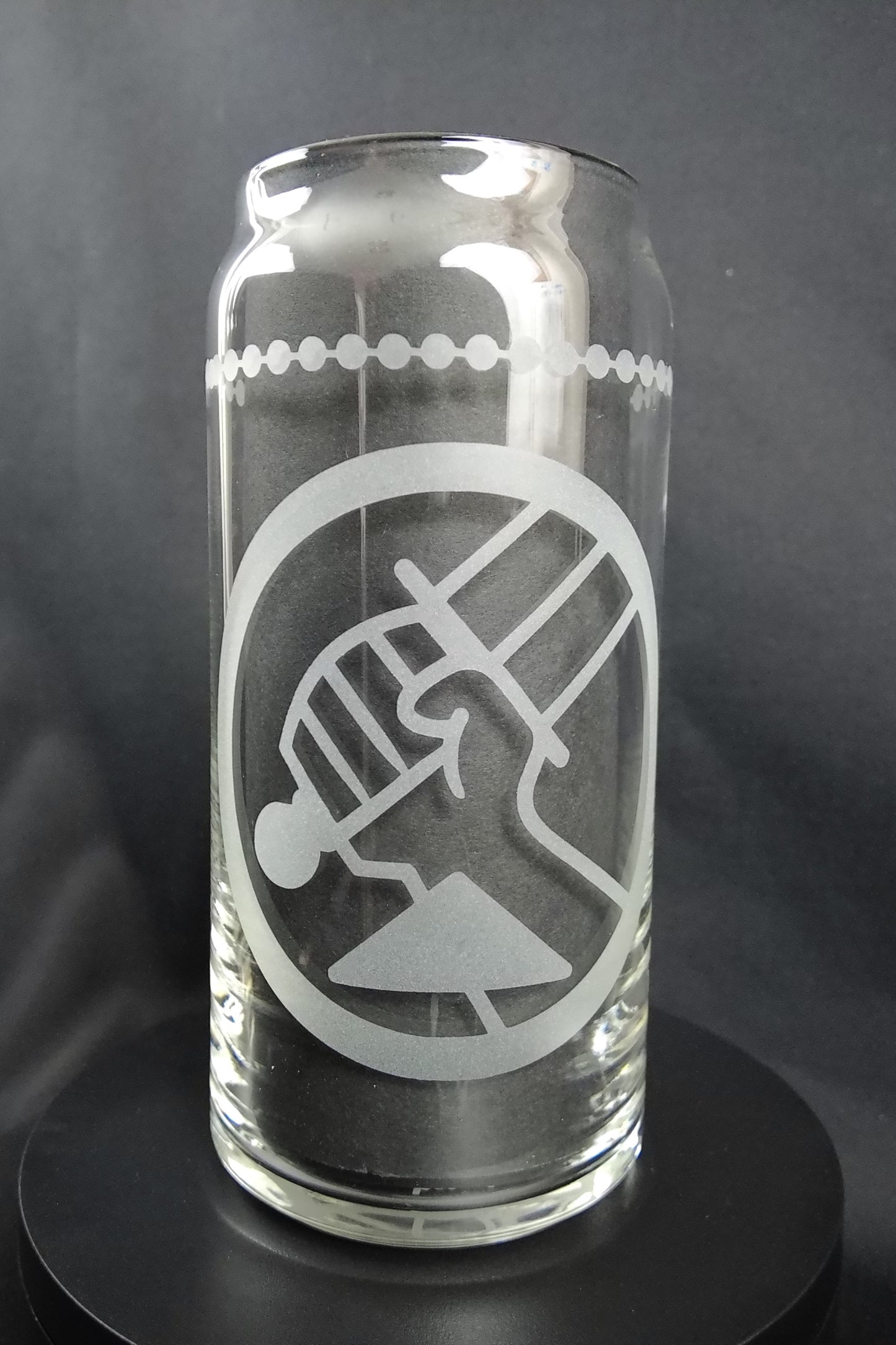 20oz Can-Style Etched Glass - Hellboy