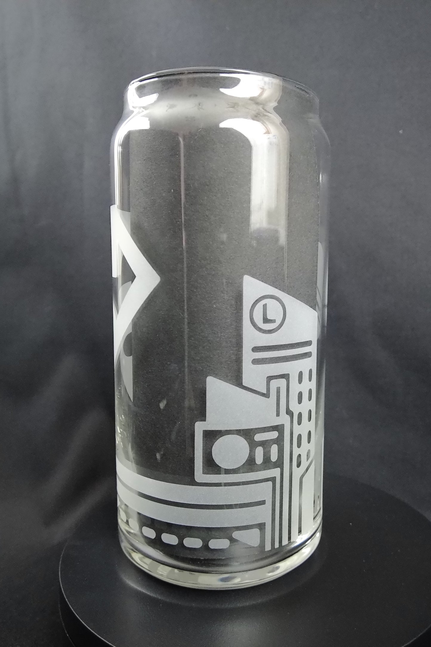 20oz Can-Style Etched Glass - Man of Steel