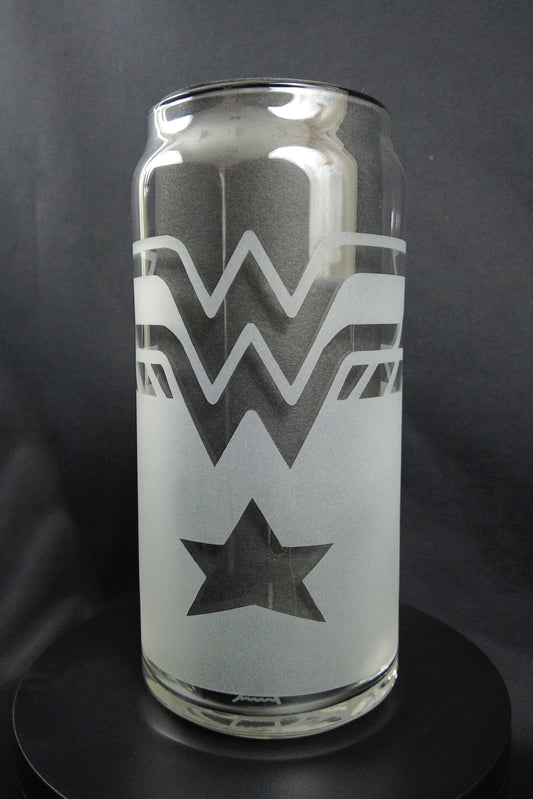 20oz Can-Style Etched Glass - Wonder Woman